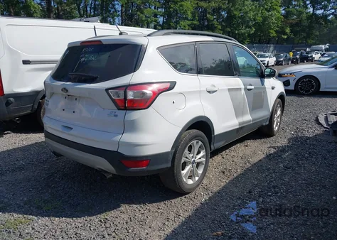 2018 Ford Escape Se z USA, uszkodzony, nr VIN 1FMCU9GDXJUA93727